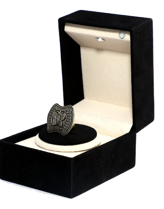 DESIGNER RING BOX (WITH LIGHT & ROTATIONAL DISPLAY)