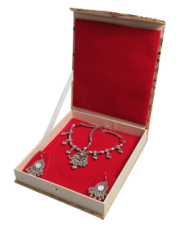 JEWELLERY BOX FOR NECKLACE SET